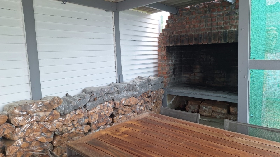 3 Bedroom Property for Sale in Stilbaai Wes Western Cape